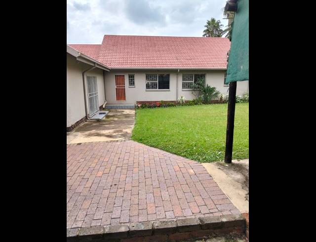 5 BEDROOM HOUSE FOR SALE IN BIRCHLEIGH NORTH